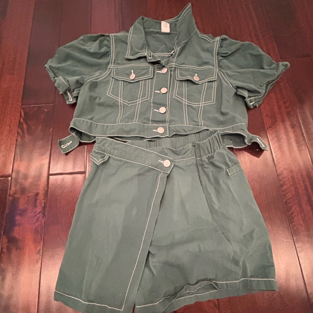 NWOT: Green Denim Cute Matching Sets With Button Up and Skirt
